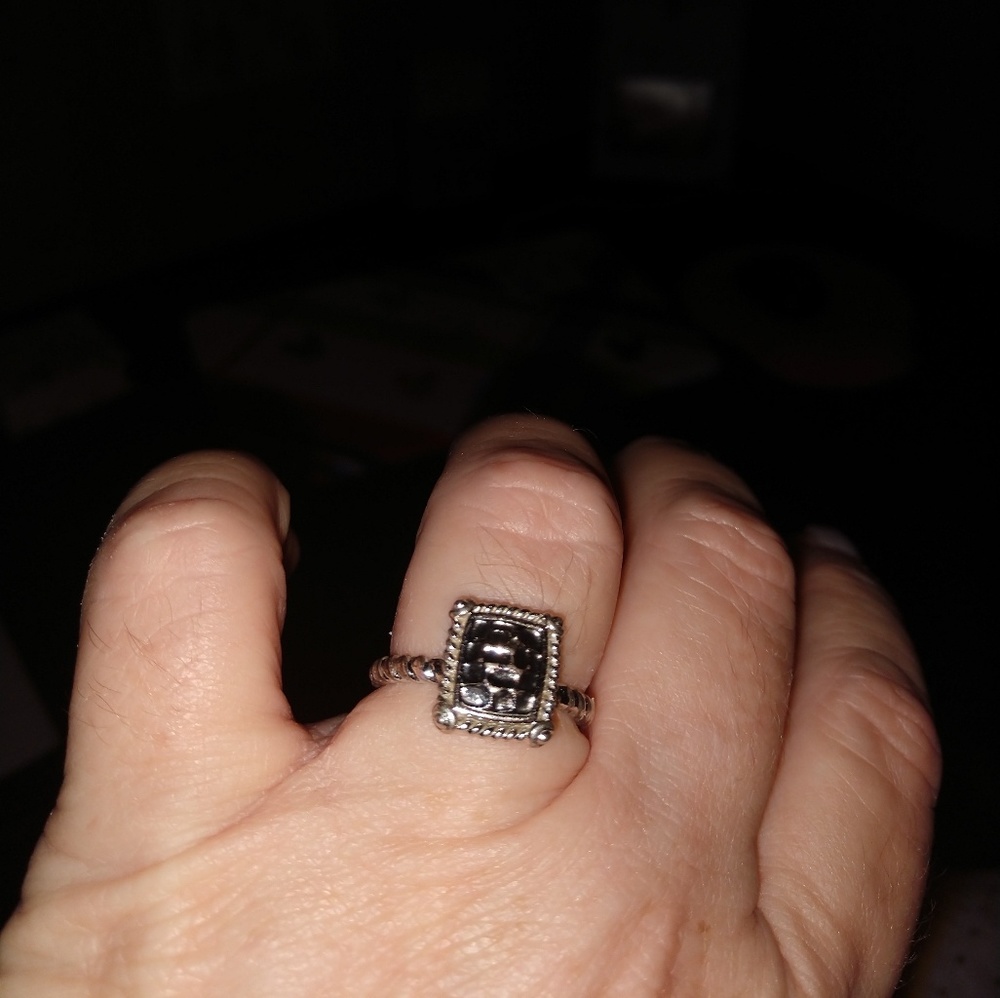 Princess Cut Ring - Picture 3 of 3